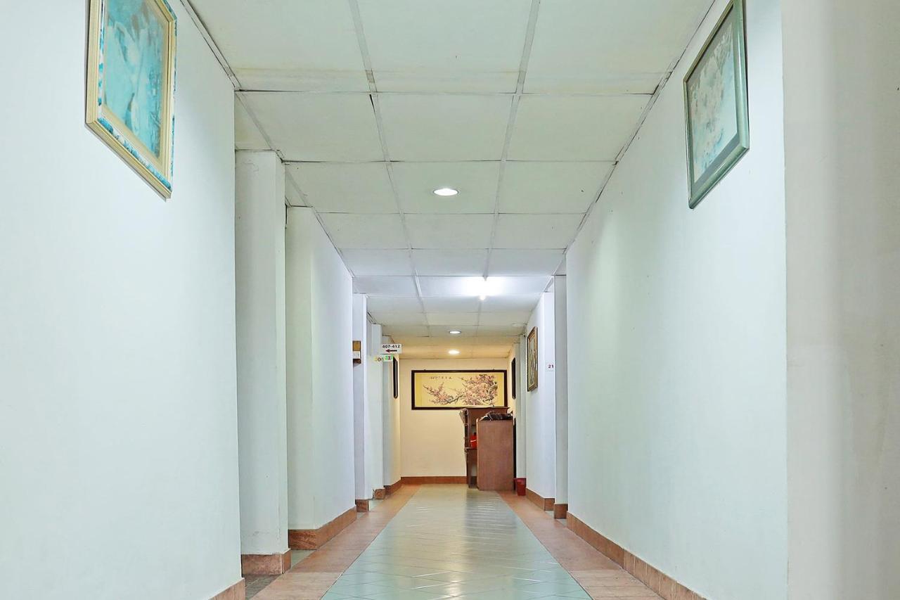 Oyo 90598 Living House C0 Otel Kuching Dış mekan fotoğraf